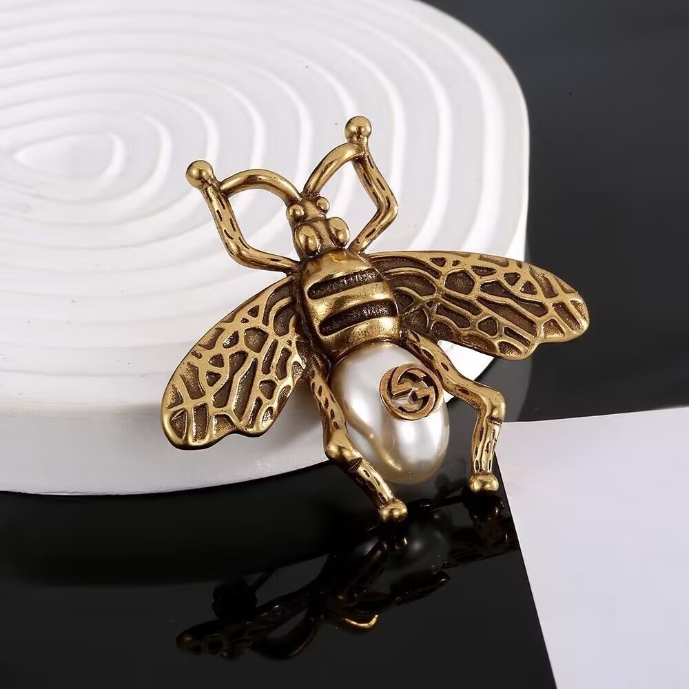 Women’s Gucci Gold Insect Brooch with Pearl Accent